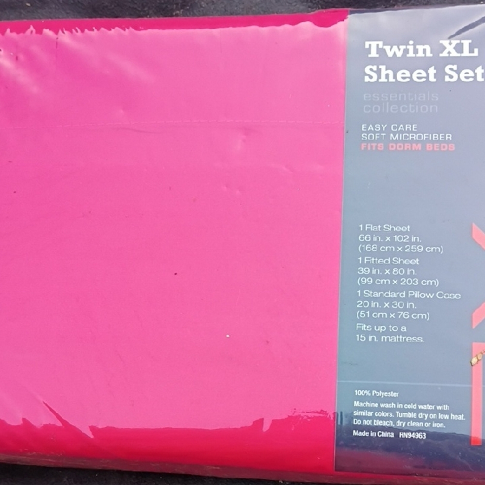 Twin XL Sheet Set - Bright Pink Microfiber